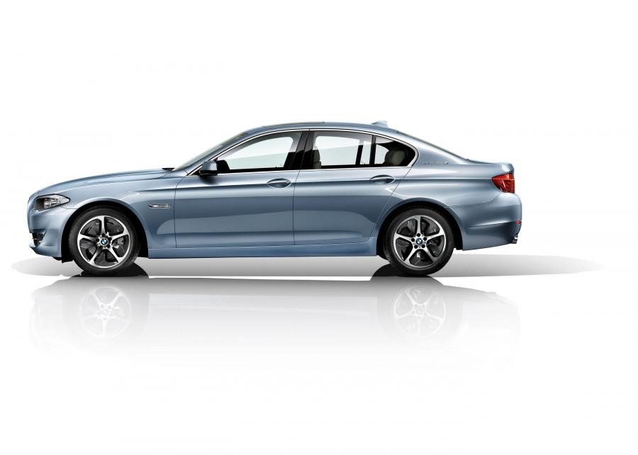  BMW ActiveHybrid 5 2012 года  (фото 13 из 157)